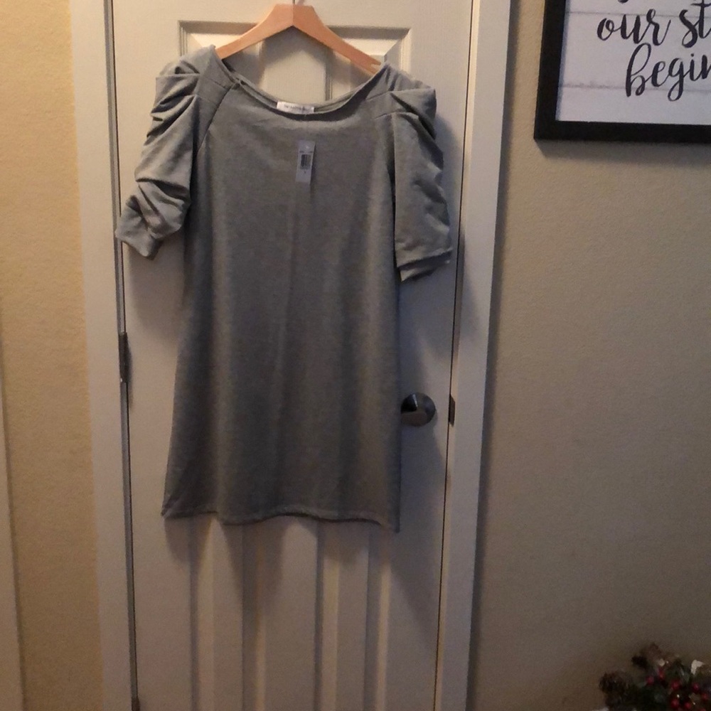 Adorable tunic. Soft, cozy and warm!